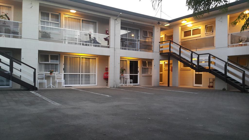 Six On Union Motel Rotorua Exterior photo